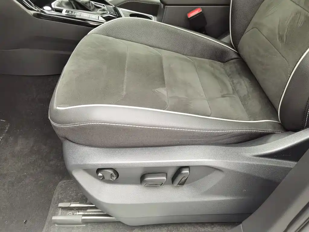 Фото 20 - Volkswagen Tayron