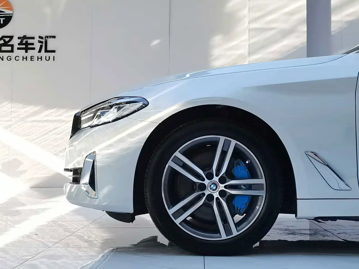 Фото 9 - BMW 5 Series