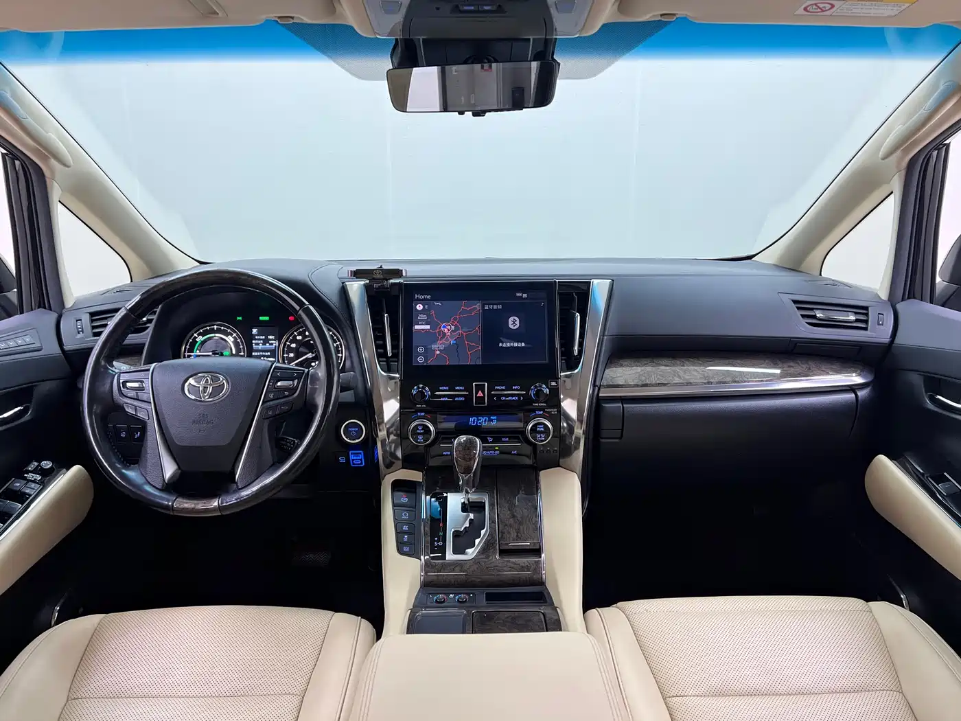 Toyota Vellfire 2021 Crown Hybrid 2.5L HV Premium Edition фото 26