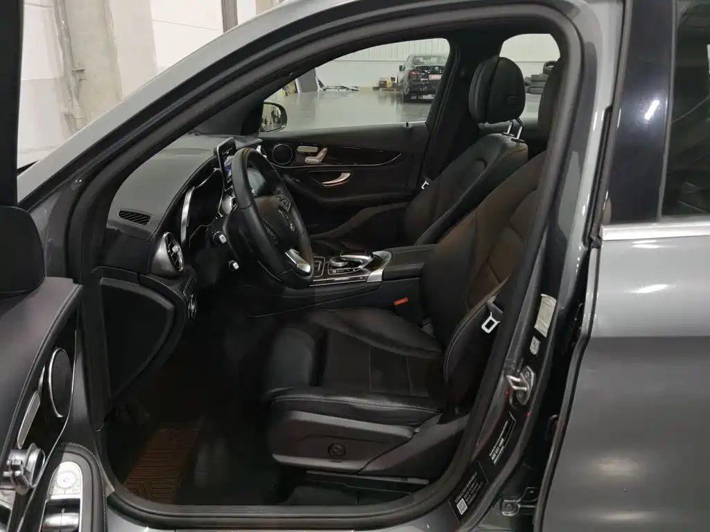 Mercedes-Benz GLC 2016 2016 GLC 260 4MATIC Dynamic