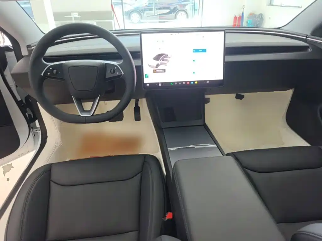 Tesla Model 3 2026 2025 Model Year Facelift Long Range Rear-Wheel Drive