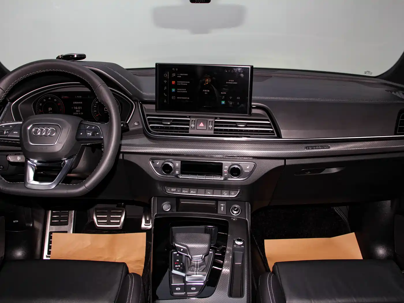 Audi Q5L 2024 Model 40 TFSI Luxury Dynamic фото 5
