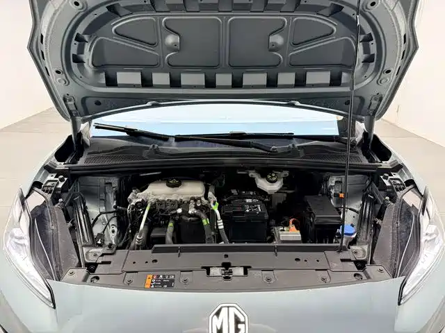 MG MG4 EV 2025 2025 Base Model