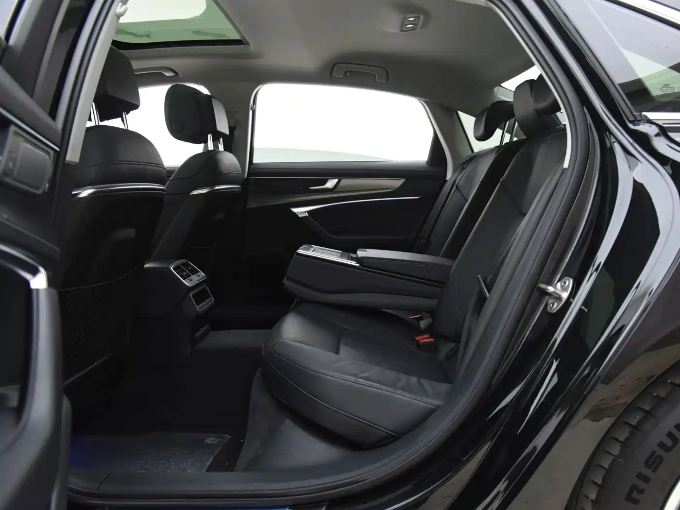 Audi A6L 2019 40 TFSI Luxury Elegance фото 9