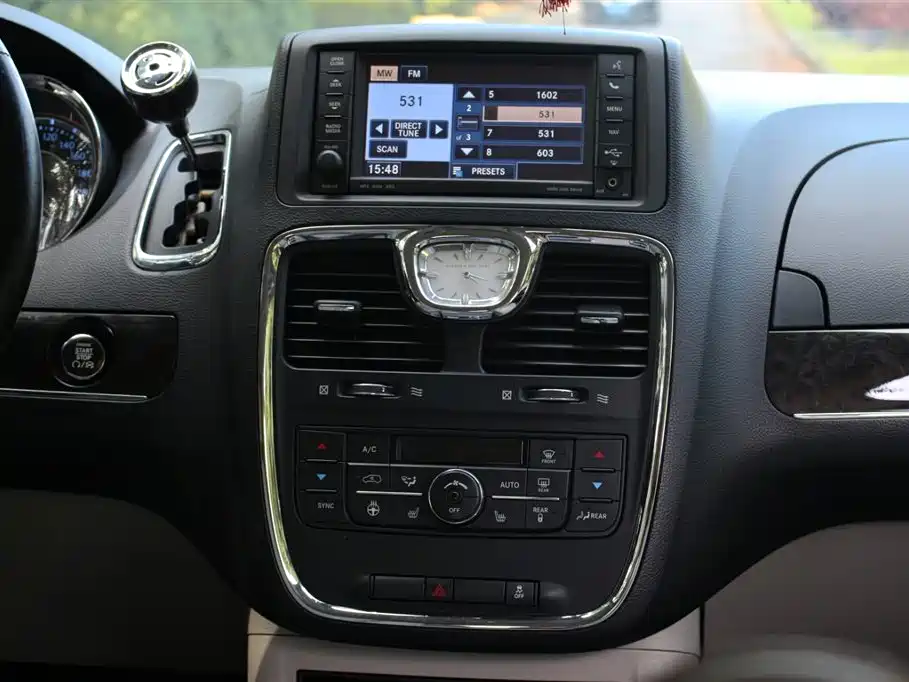 Chrysler Grand Voyager (Import) 2014 3.6L Comfort Edition фото 13