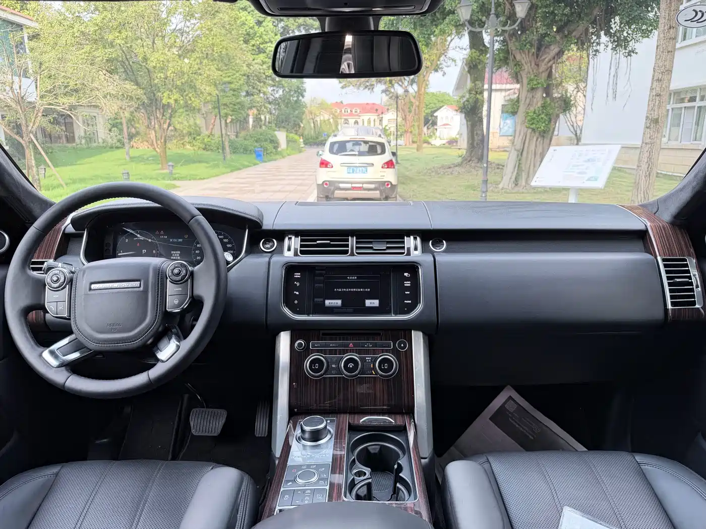 Фото 18 - Land Rover Range Rover