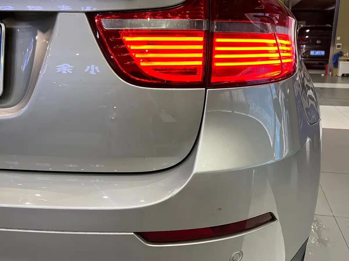 Photo 23 - BMW X6