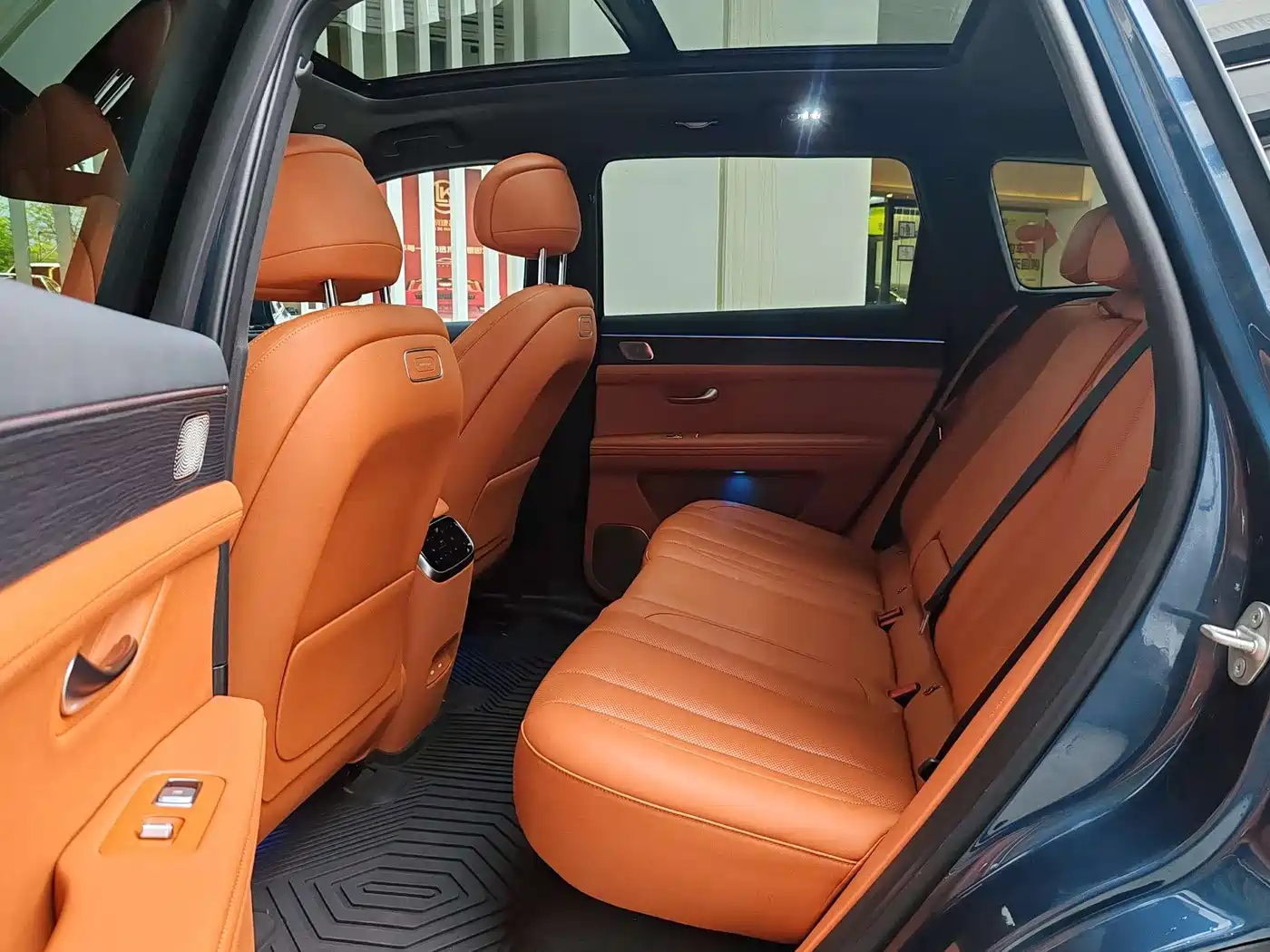 AITO Wenjie AITO M7 2024 1.5T Smart Drive RWD Ultra 5-seater фото 5
