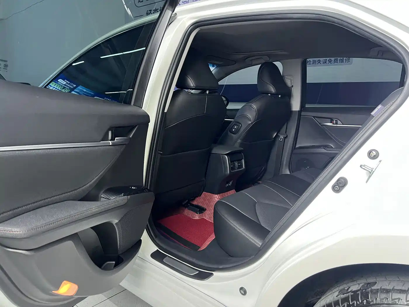 Toyota Camry 2021 2.0G Luxury Edition фото 13