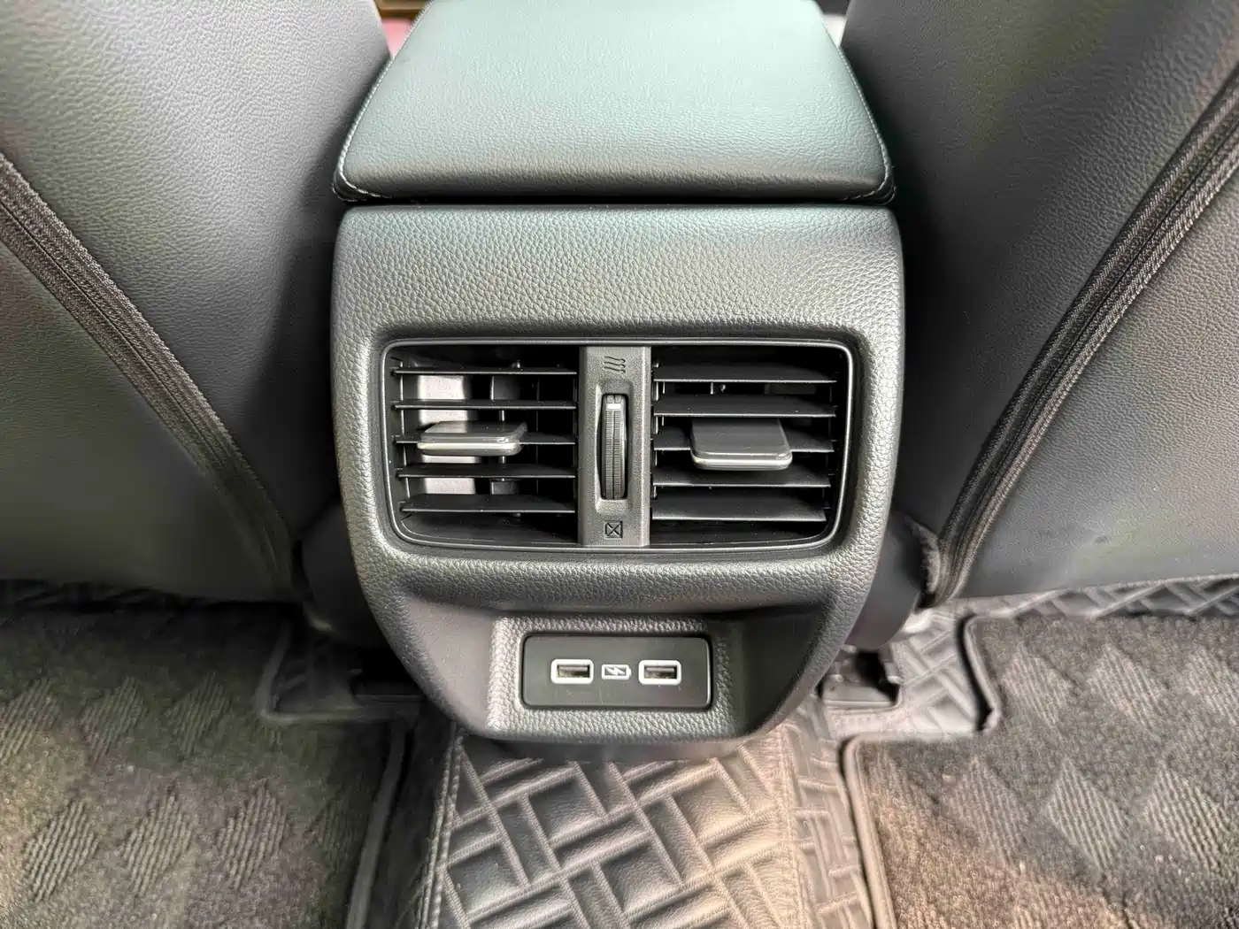 Honda Integra 2022 2022 240TURBO CVT Premium Edition