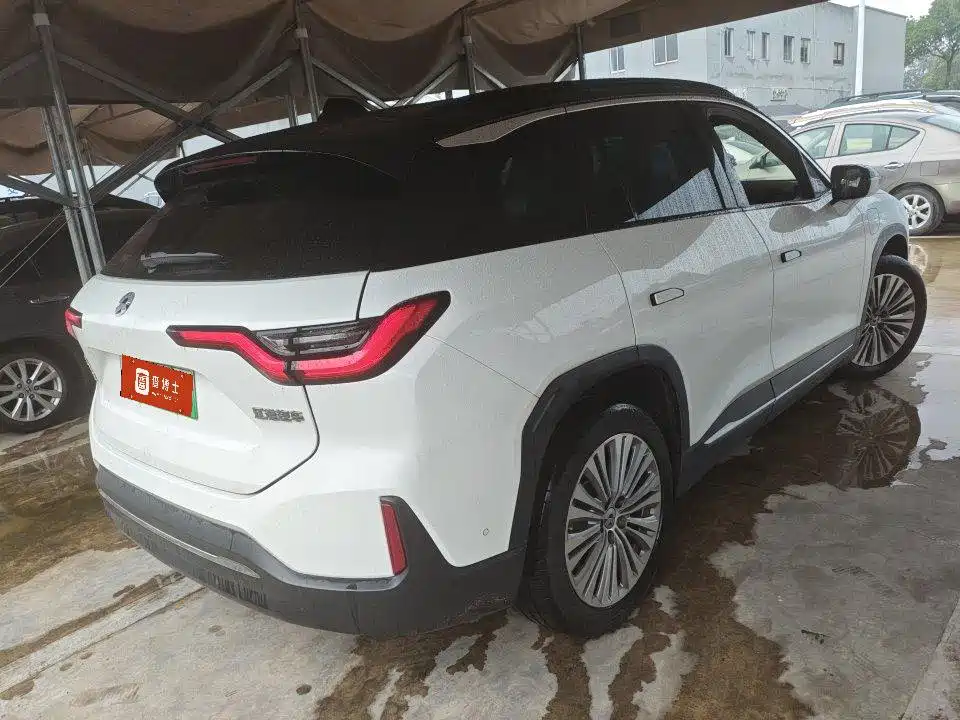 Фото 9 - NIO ES6