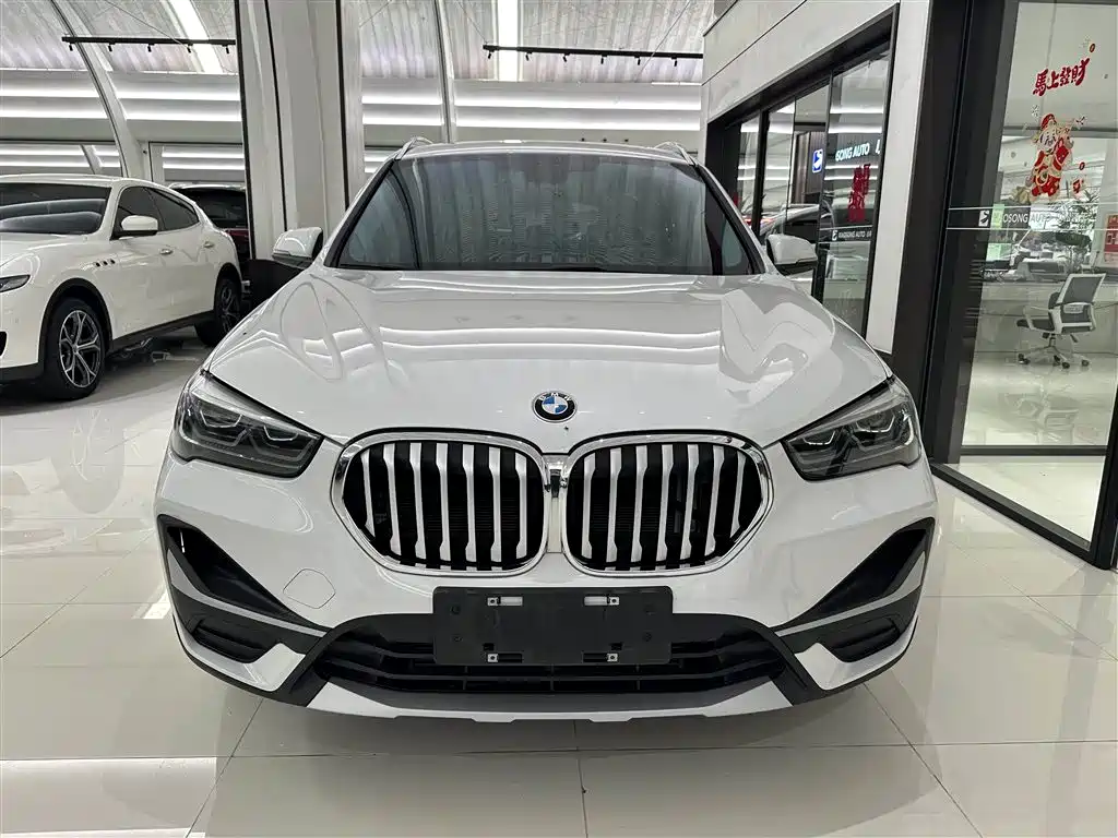 BMW X1 2020 sDrive20Li Premium Edition фото 2
