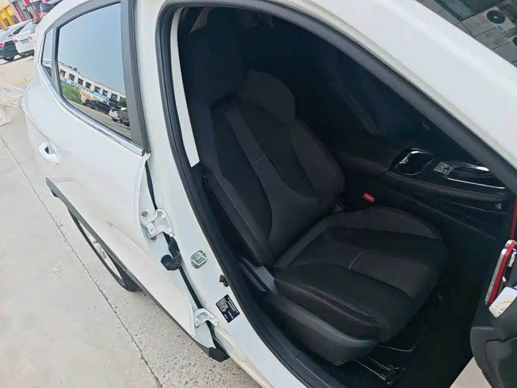 Changan Oshan Changan Oushang X5 2021 2021 1.6L CVT Luxury