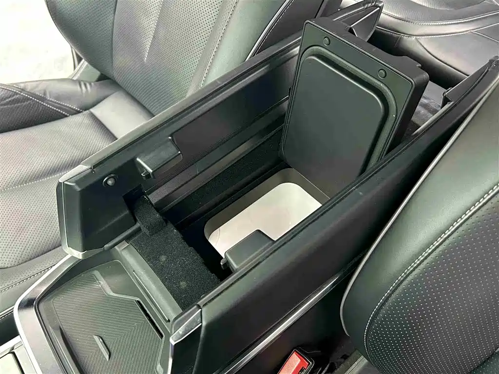 HiPhi GAO HE HIPHI Y