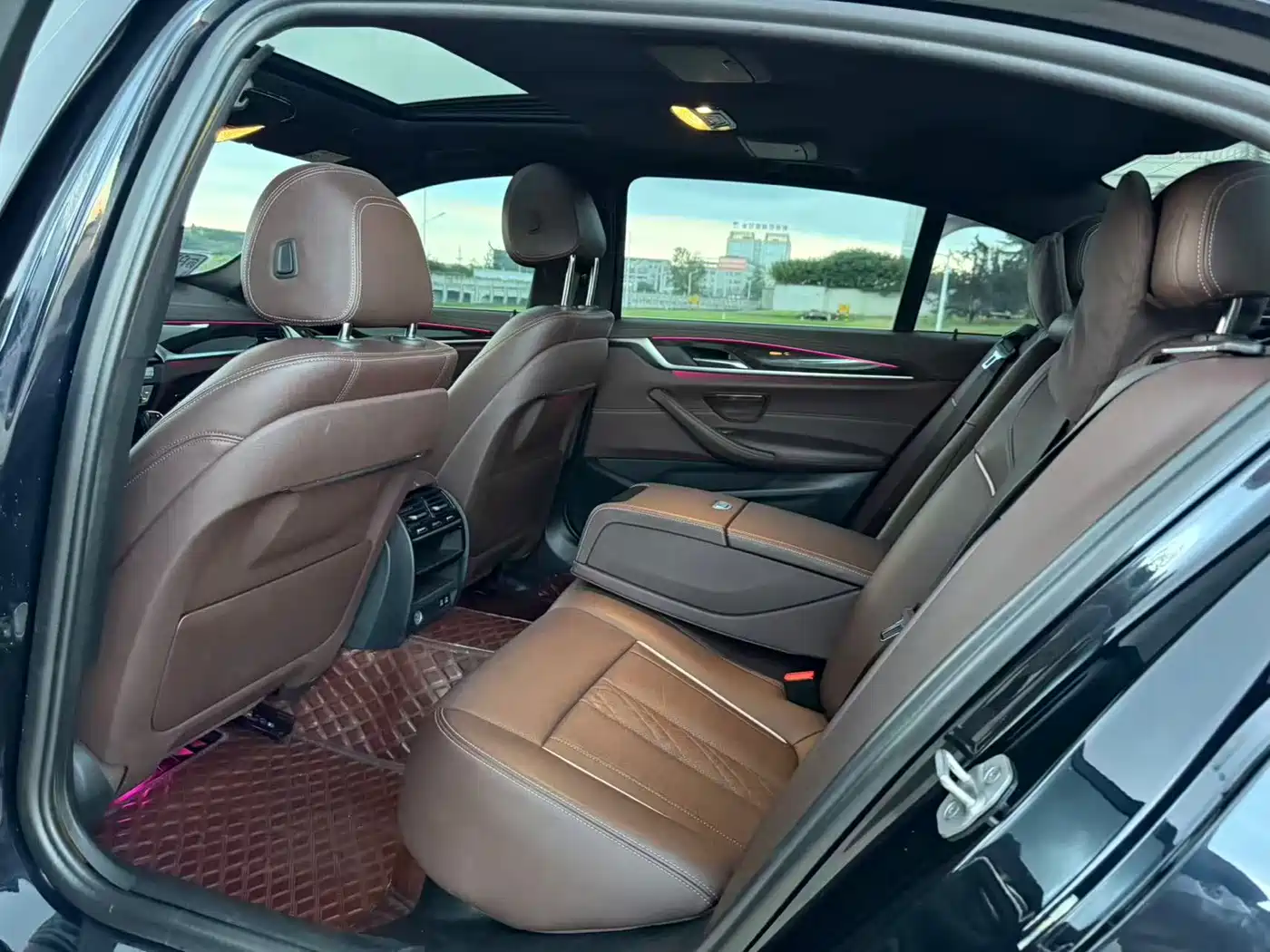 Фото 5 - BMW 5 Series