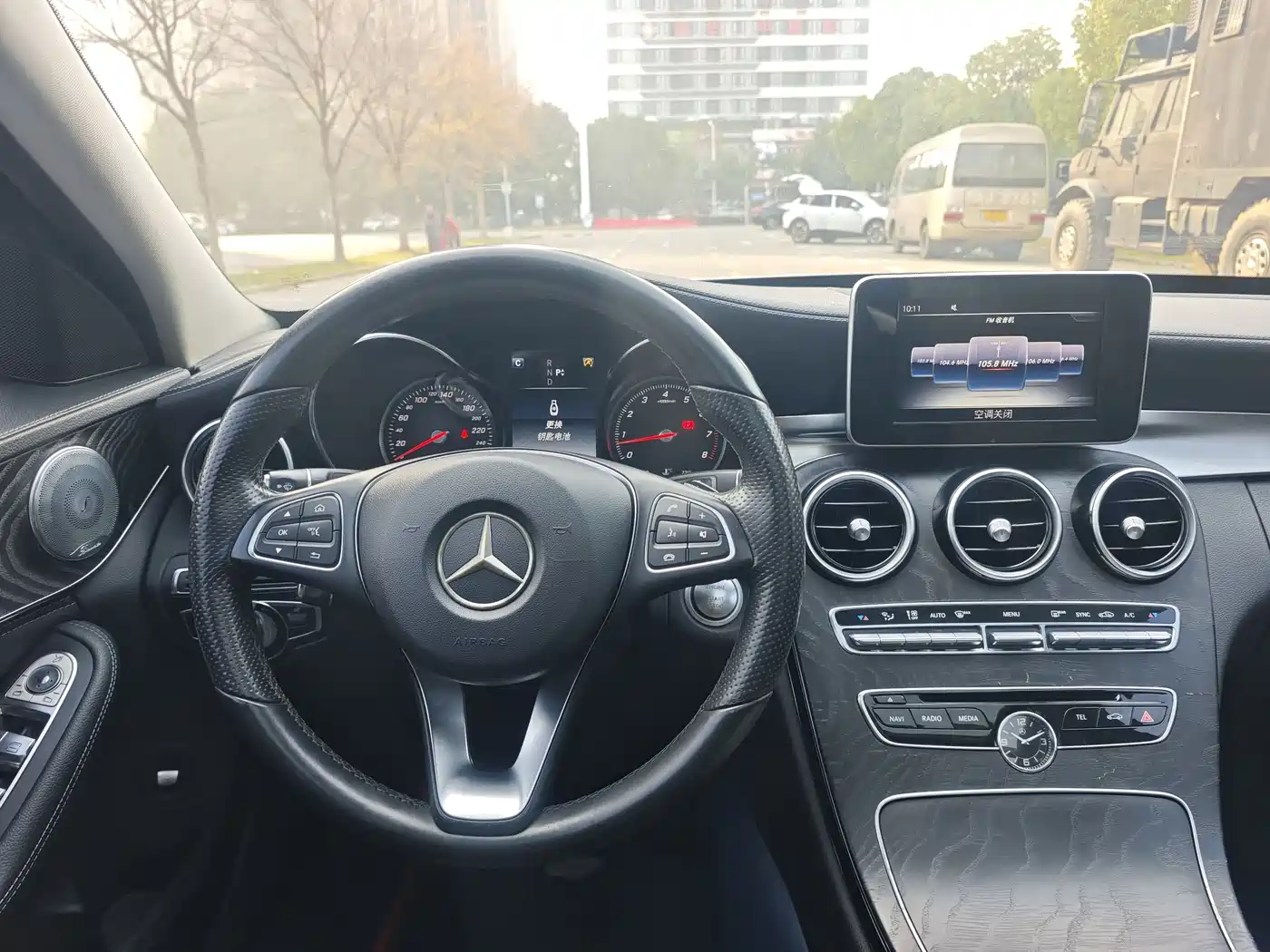 Mercedes-Benz C-Class 2017 C 200 L Sport фото 11