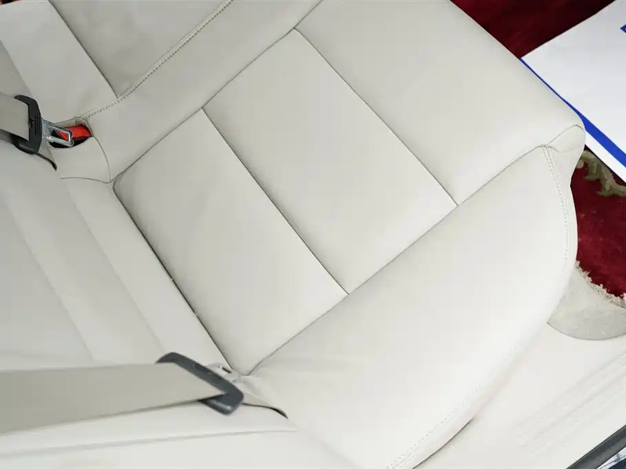 Audi A6L 2011 3.0 TFSI quattro Luxury фото 28