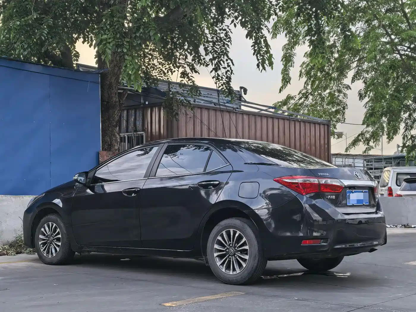 Toyota Corolla 2017 Facelift 1.2T S-CVT GL фото 9