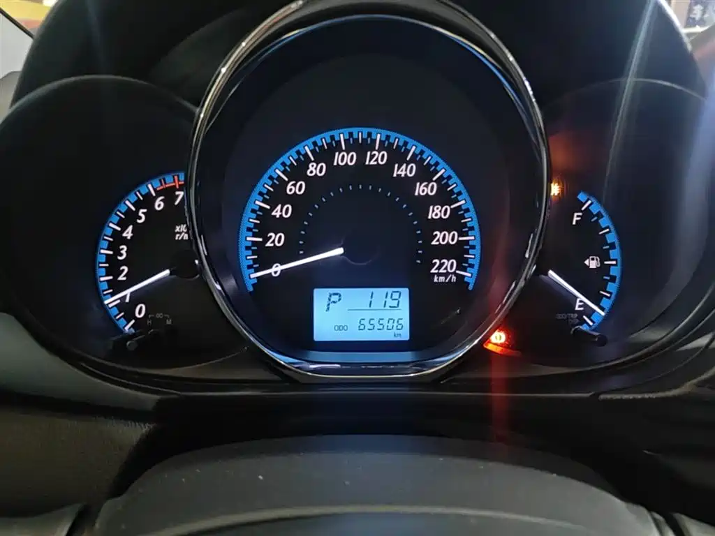 Toyota YARiS L Zhi Xuan 2016 Facelift 1.5E CVT Charming Edition фото 12