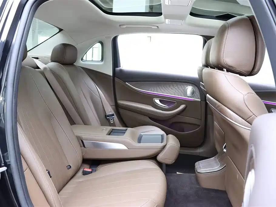 Mercedes-Benz E-Class 2023 Facelift E 260 L фото 16