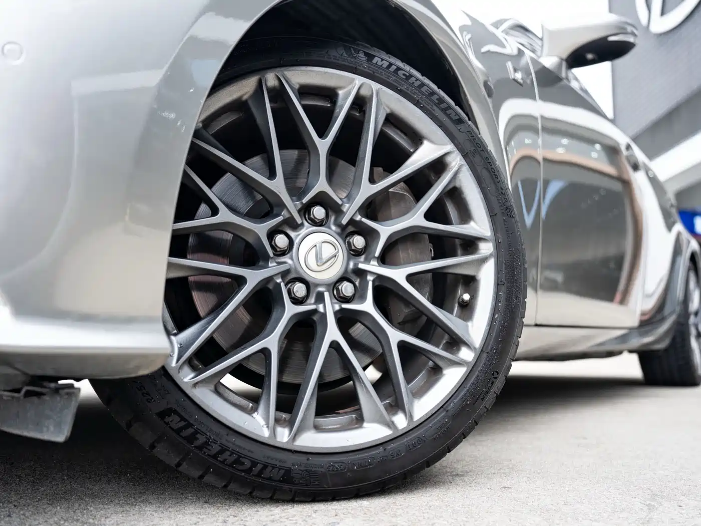 Lexus IS 2015 200t F SPORT фото 7