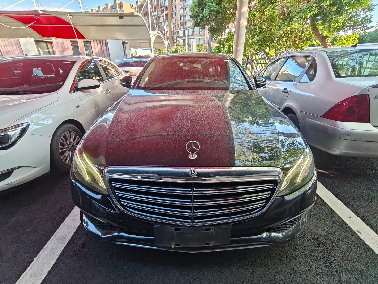Фото 2 - Mercedes-Benz E-Class