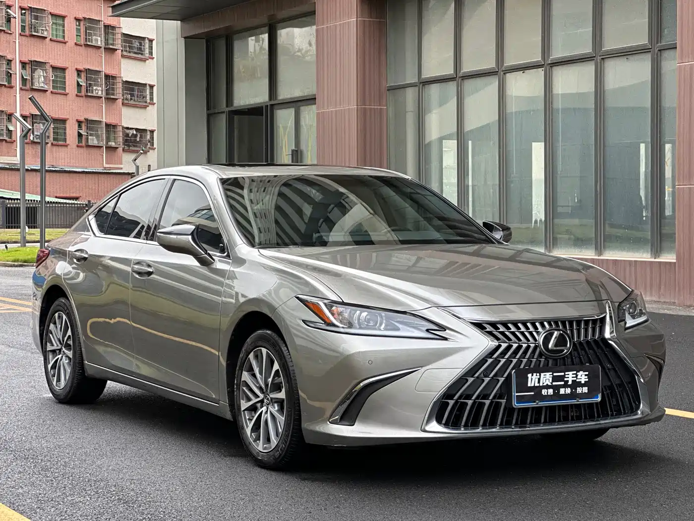 Lexus ES 2023 260 Excellence фото 3