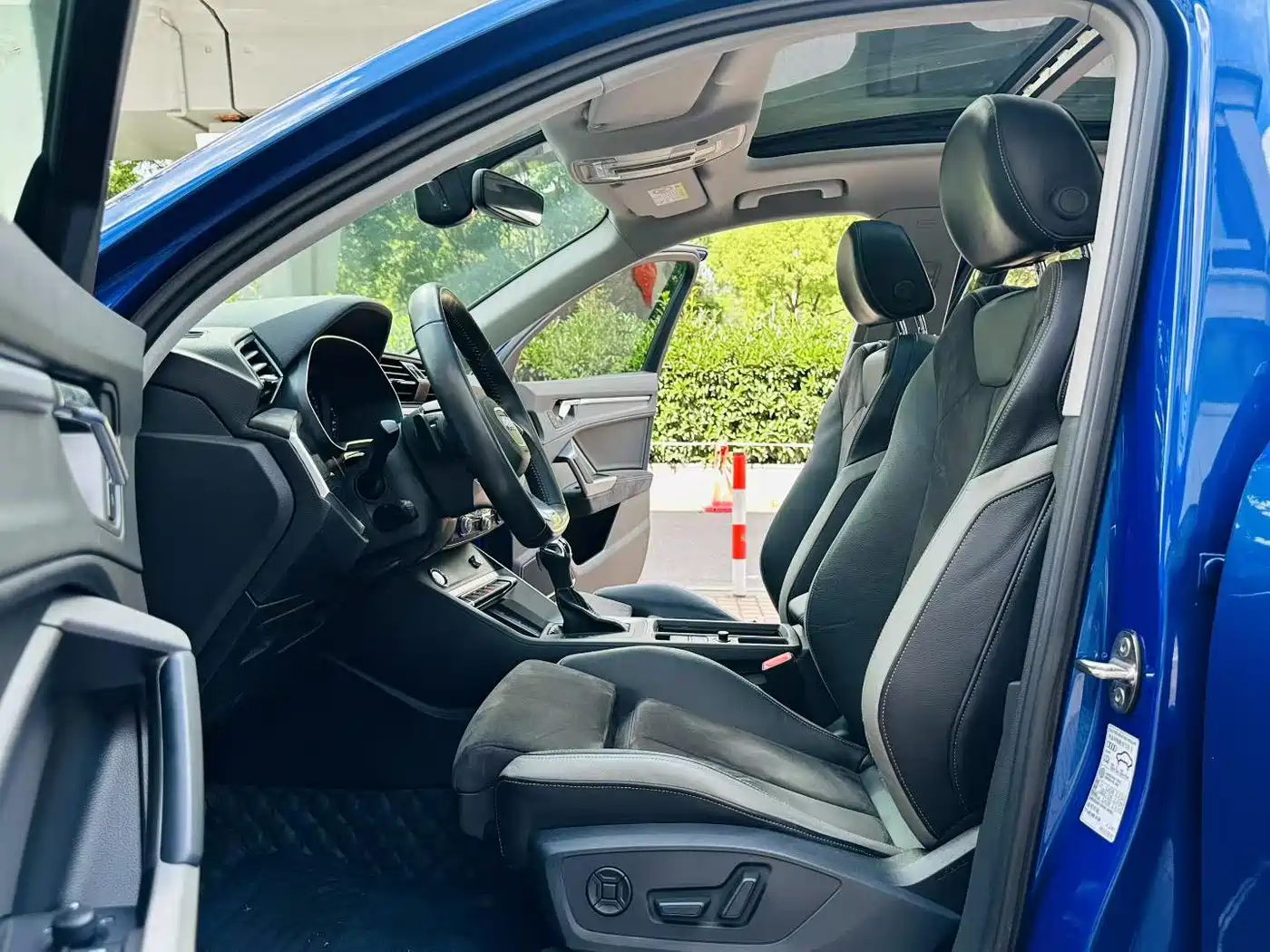 Фото 4 - Audi Q3