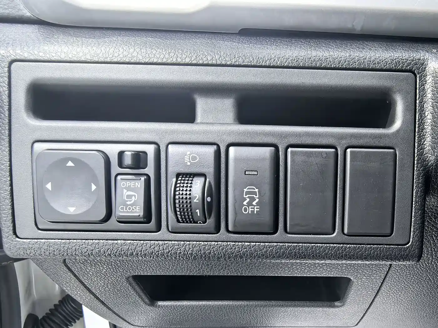 Dongfeng Aeolus Dongfeng Fengshen AX7 2016 2016 2.0L Automatic Smart Comfort