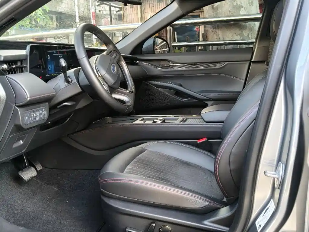 Фото 4 - Ford Mondeo