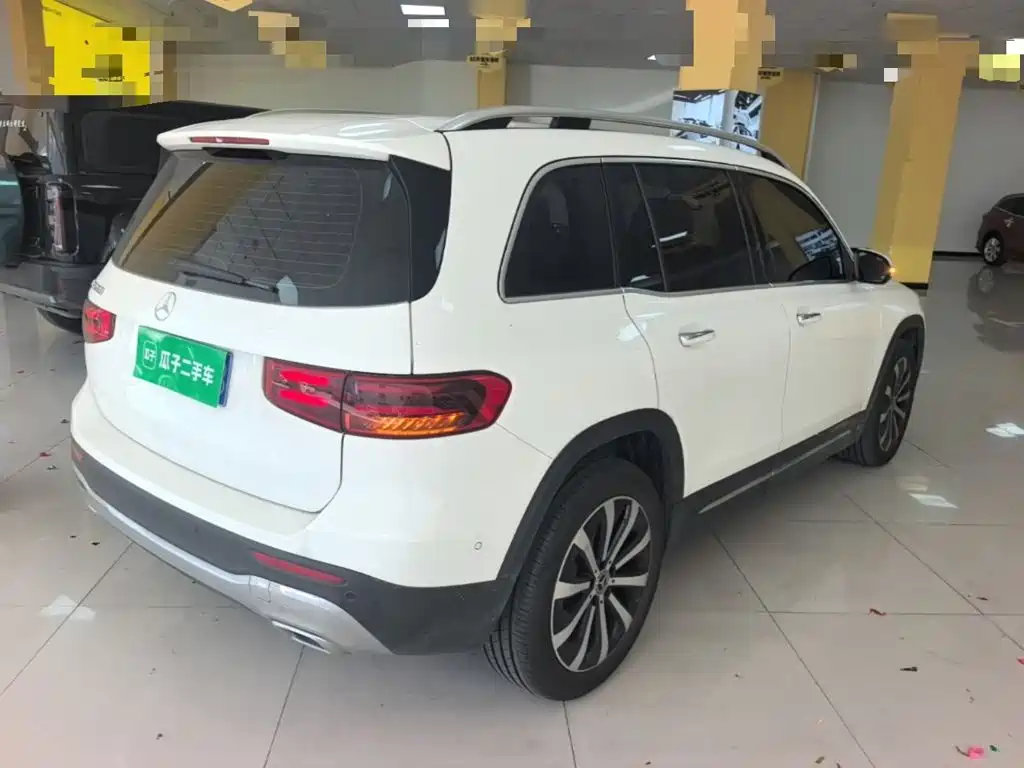 Photo 7 - Mercedes-Benz GLB