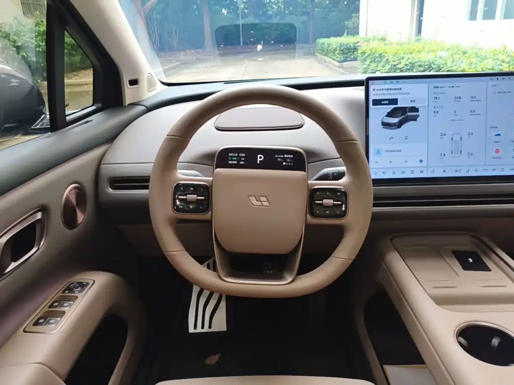 Li Auto Li i8 2025 2025 Standard Edition