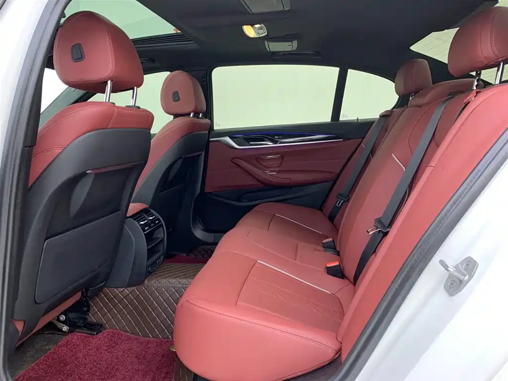 BMW 5 Series 2022 Model Second Facelift 525Li M Sport Package фото 11
