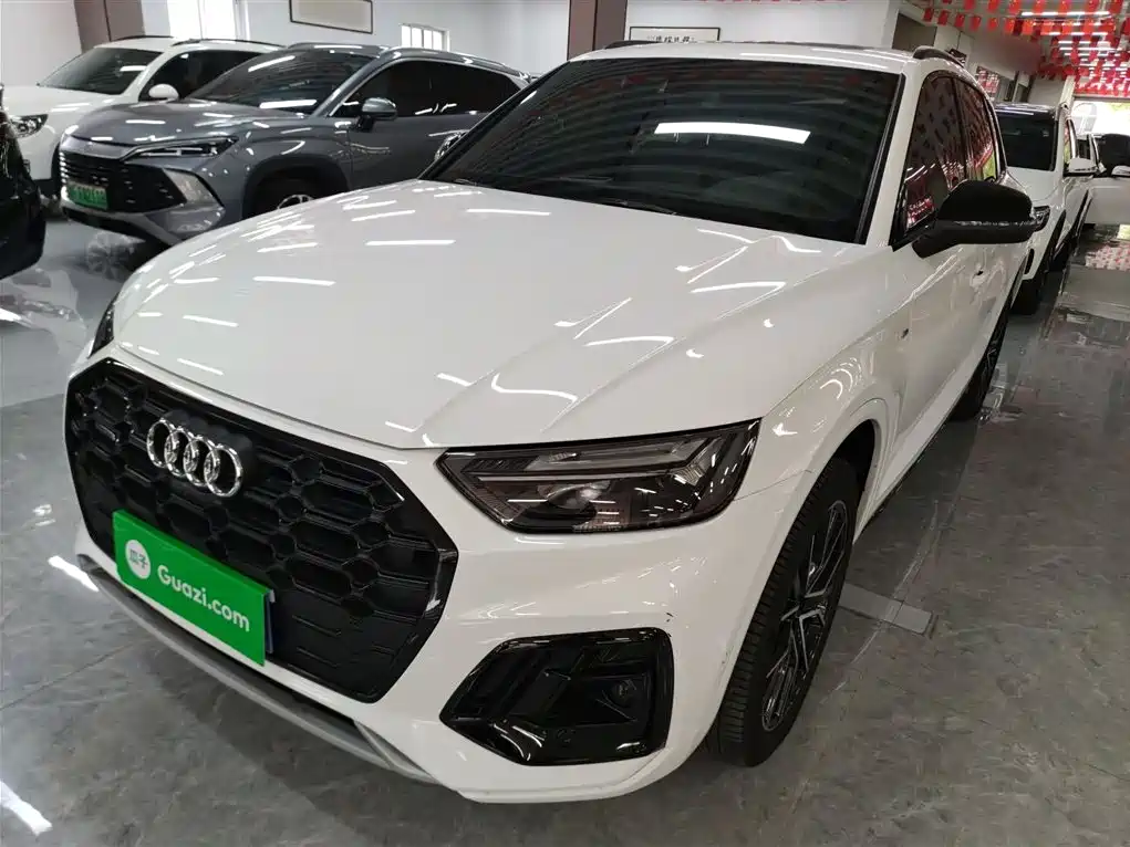 Audi Q5L 2024 Model 45 TFSI Luxury Dynamic