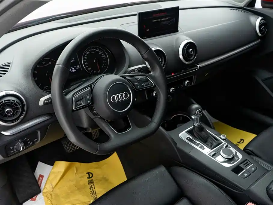 Audi A3 2018 30th Anniversary Limousine 35 TFSI Sport фото 19
