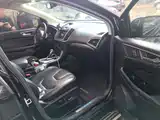 Фото 20 - Ford Edge