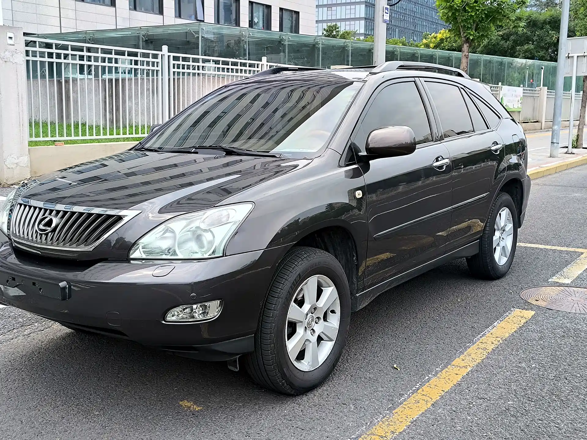 صورة 1 - Lexus RX Classic