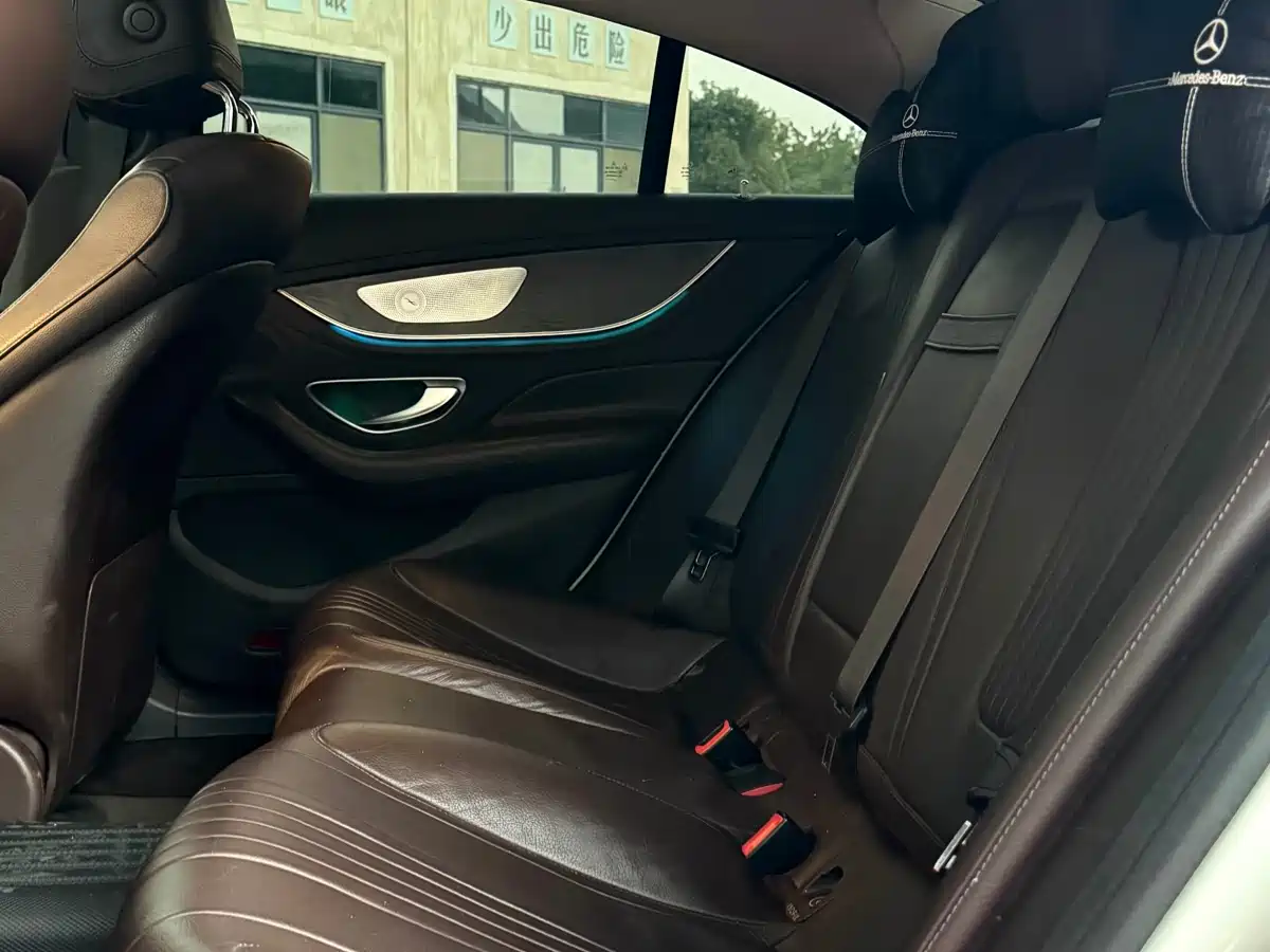 Mercedes-Benz CLS 2018 CLS 300 Dynamic фото 9