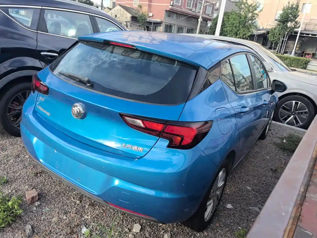 Фото 7 - Buick Verano