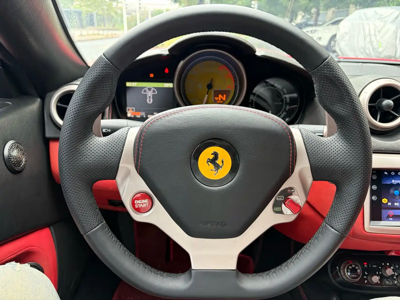 Фото 6 - Ferrari California T