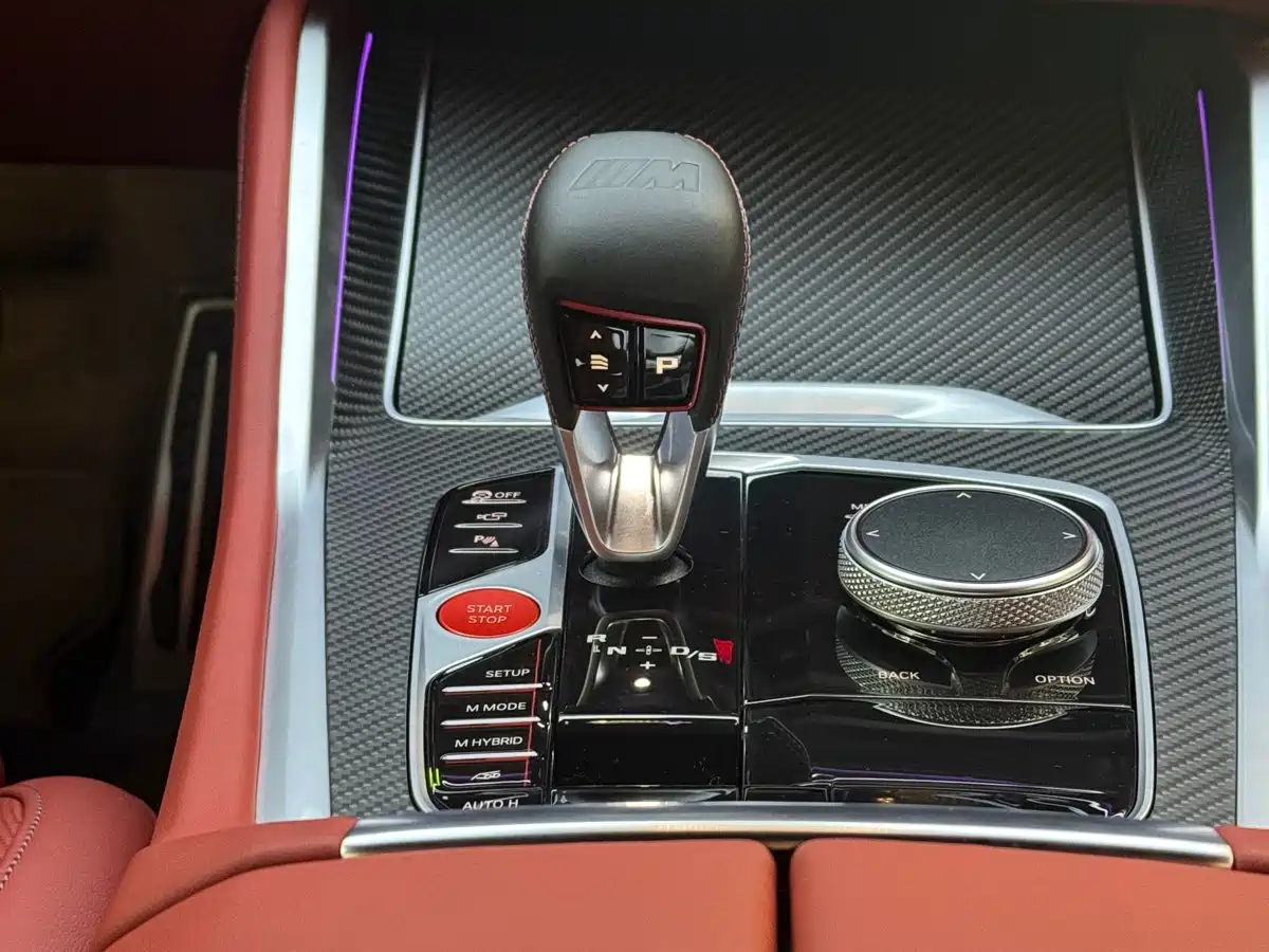 BMW XM 2023 Model Base фото 5