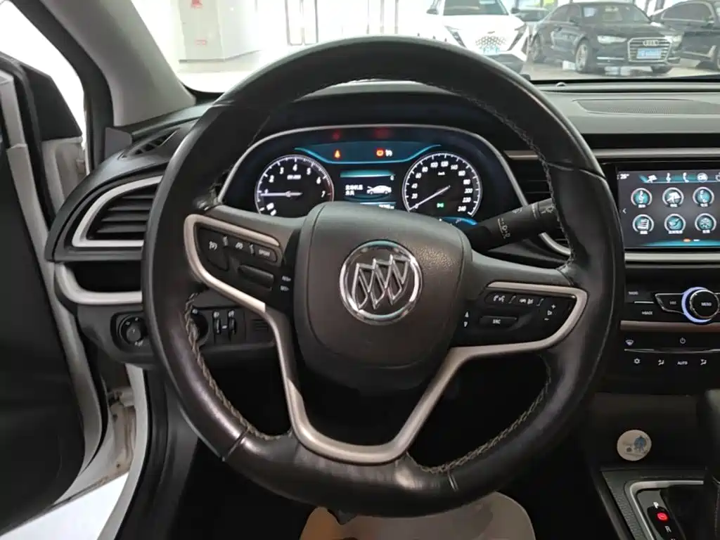 Фото 11 - Buick Excelle