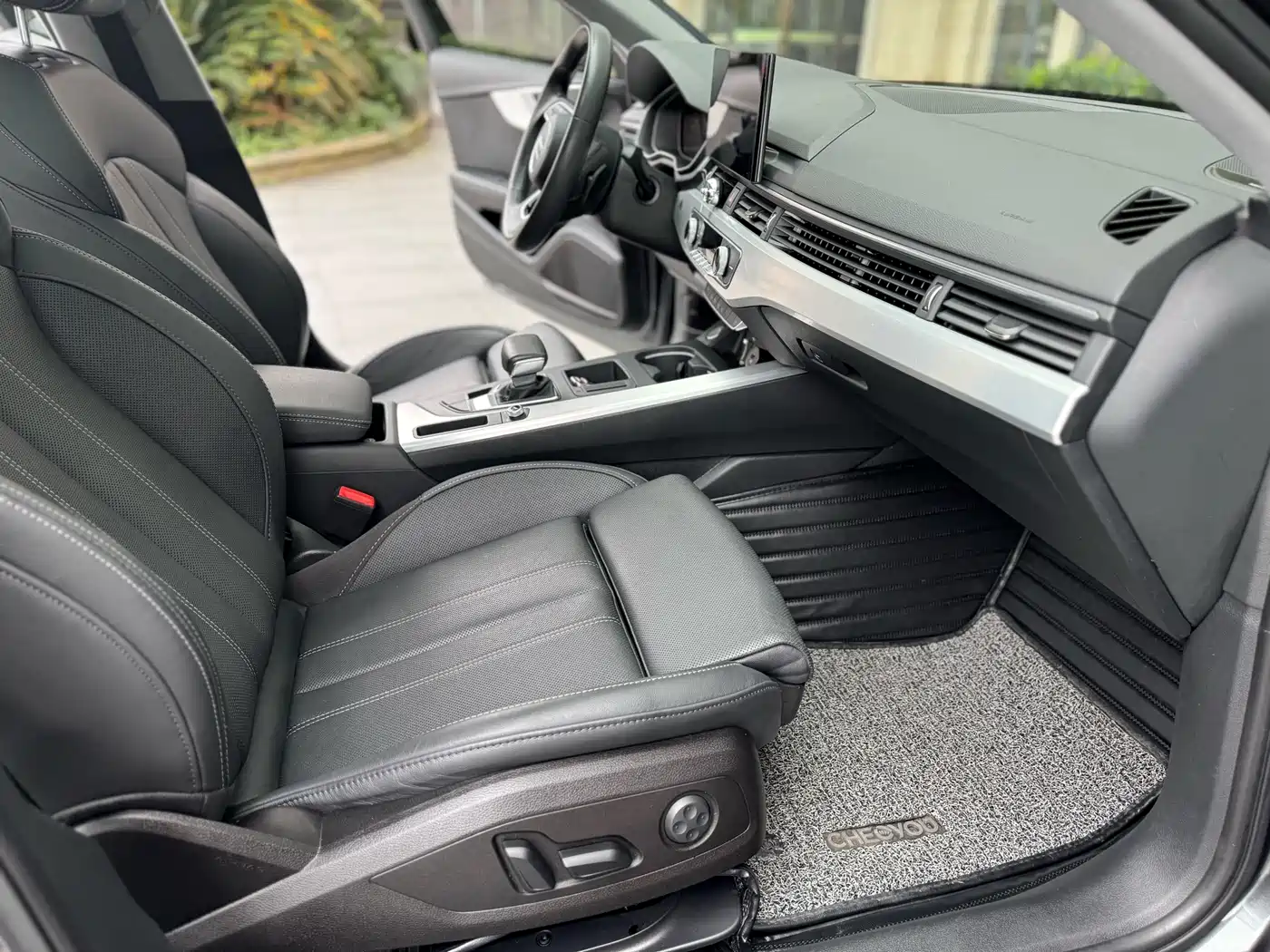 Audi A4L 2020 40 TFSI Luxury Dynamic фото 5