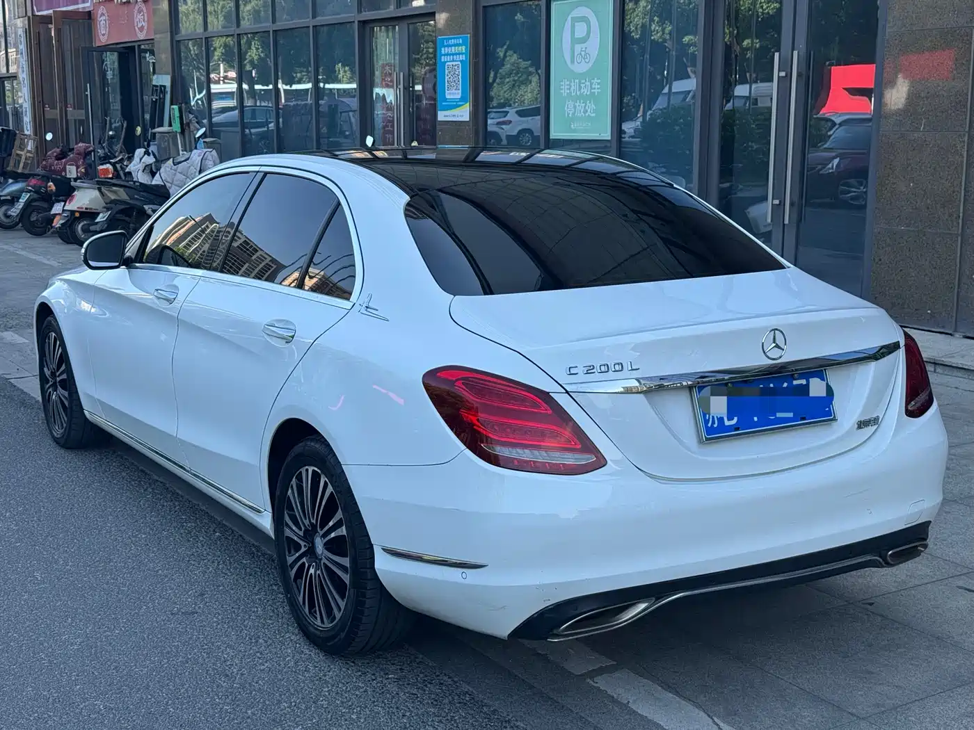Mercedes-Benz C-Class 2015 Facelift C 200 L фото 4