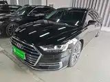 Фото 1 - Audi A8