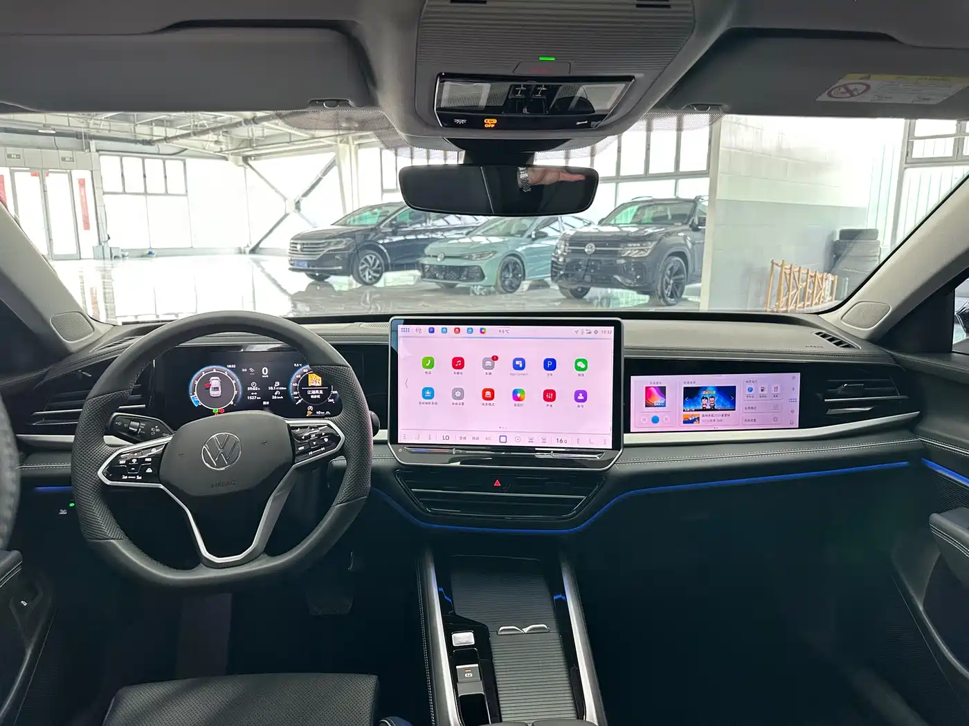 Volkswagen Passat 2025 Model Pro 380TSI Starlight Dragon Edition фото 6