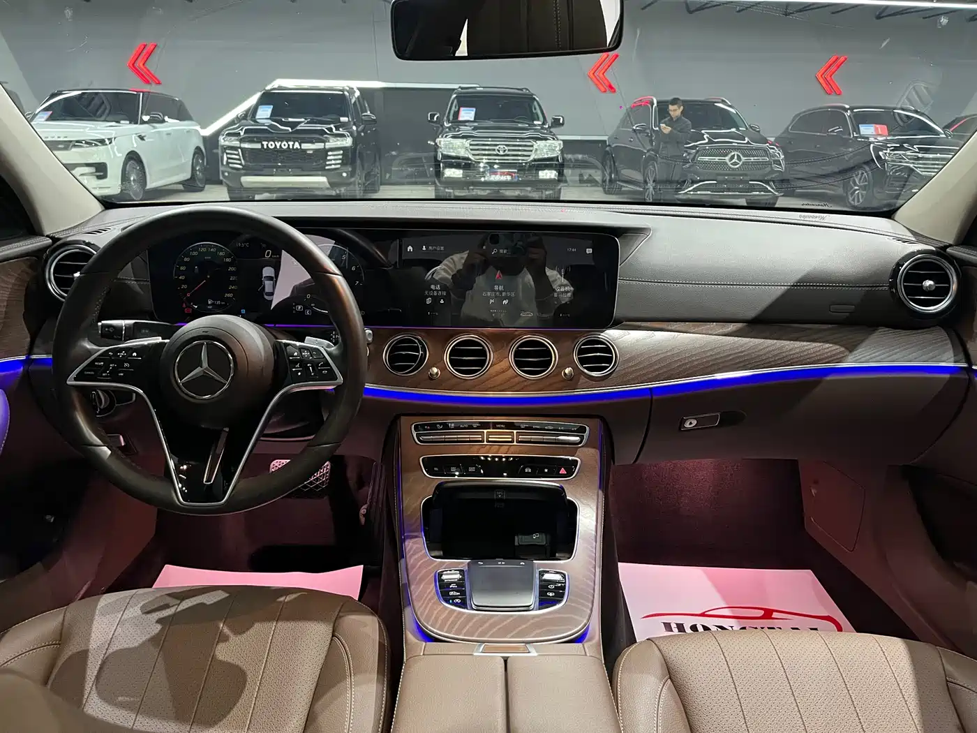 MERCEDES-BENZ E CLASS