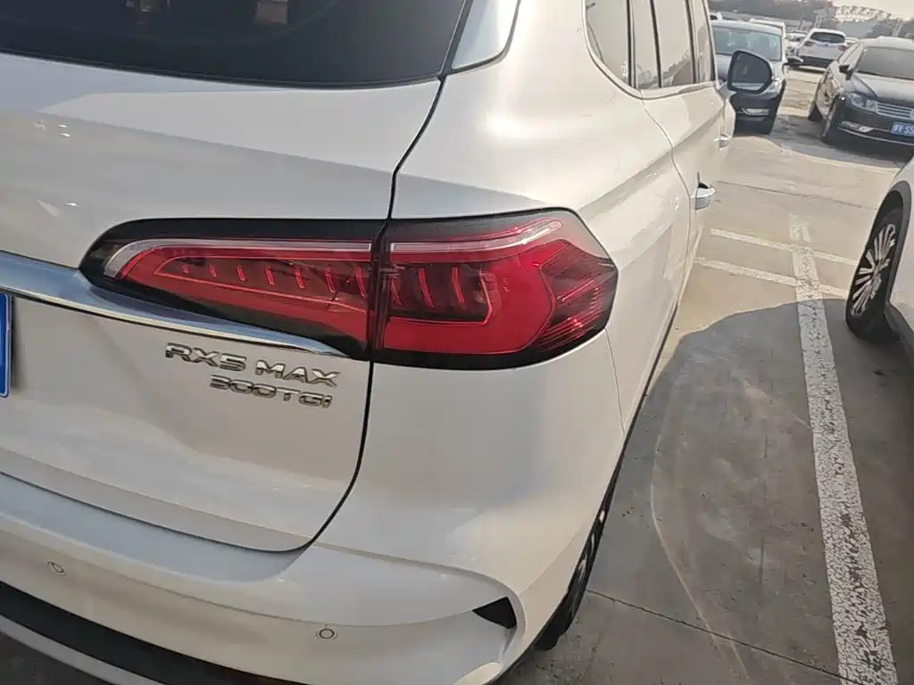 Фото 8 - Roewe RX5 MAX