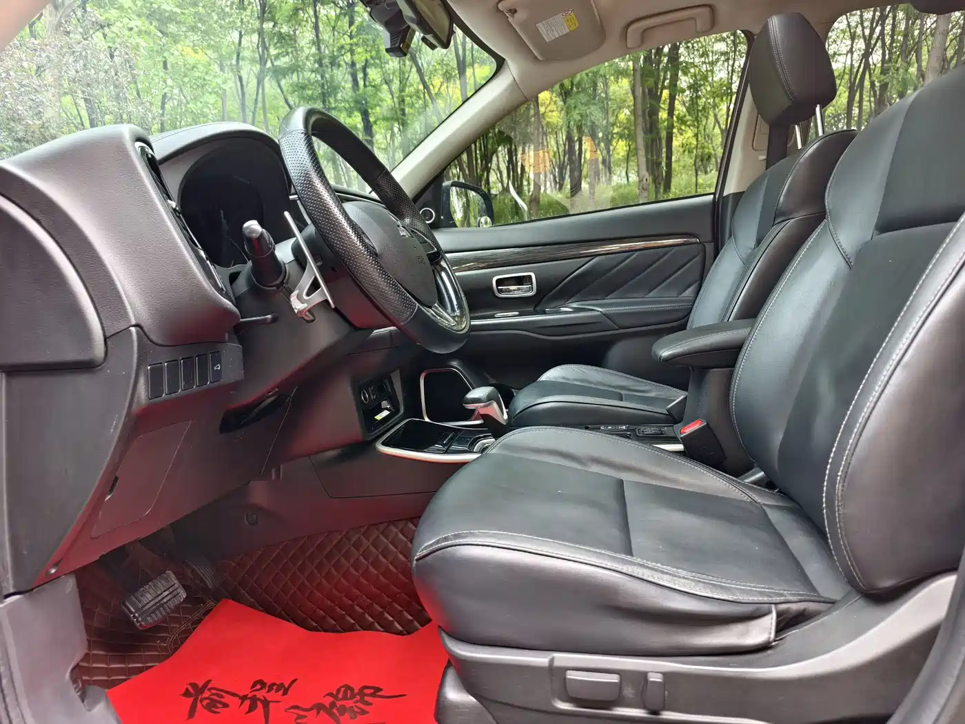 Mitsubishi Outlander 2019 2.4L 4WD Deluxe Edition 5-Seater China VI фото 10
