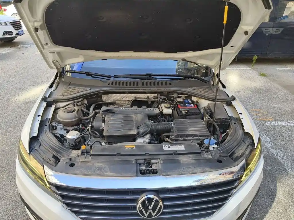 Фото 21 - Volkswagen Lavida